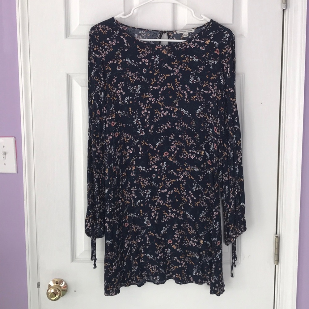 American Eagle Long sleeved dress
